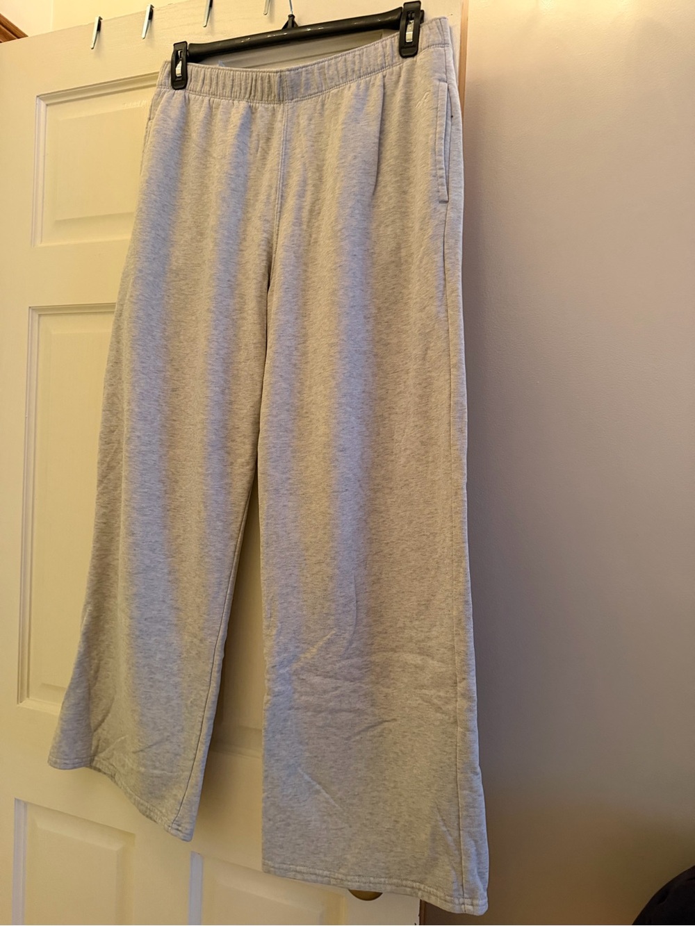 Hollister Wide-Leg Lounge Pants in Light Gray